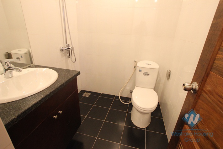 03 bedroom serviced apartment for lease in West lake area, Hanoi